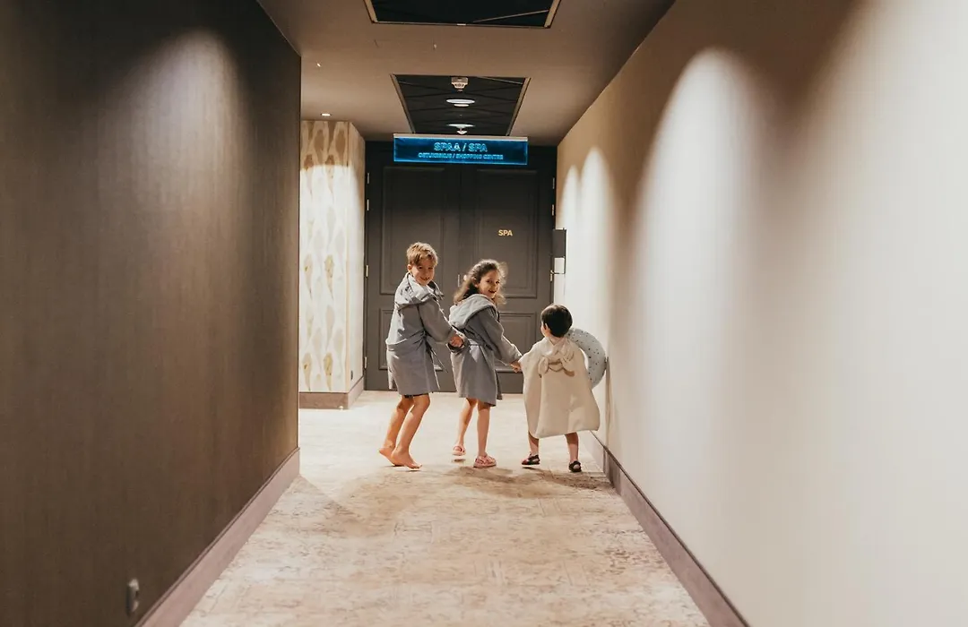 V Spa & Conference Hotel-1